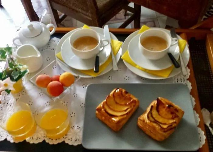 Volta Bed and Breakfast 4*